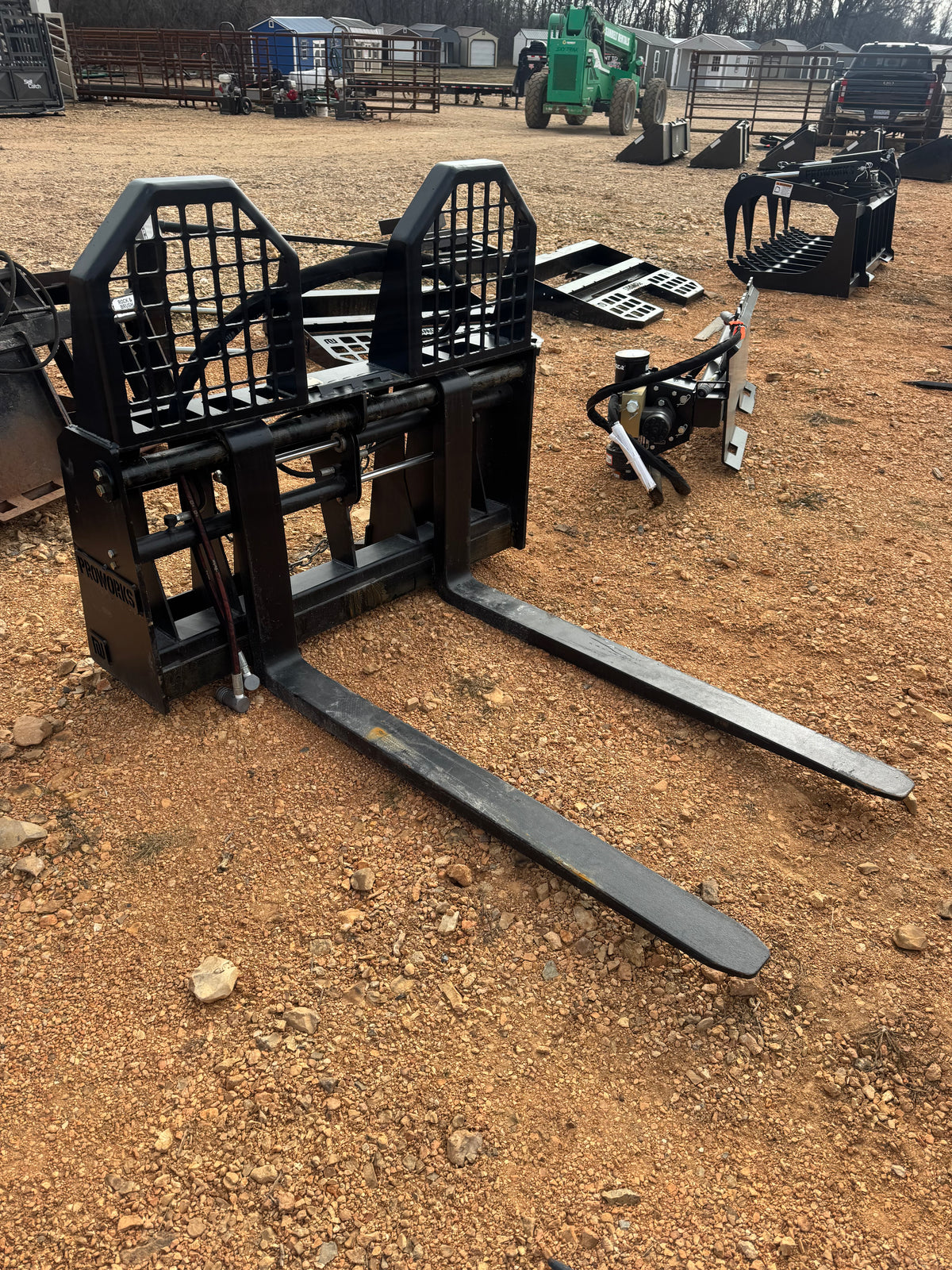 Hydraulic Pallet Forks - 5,500#