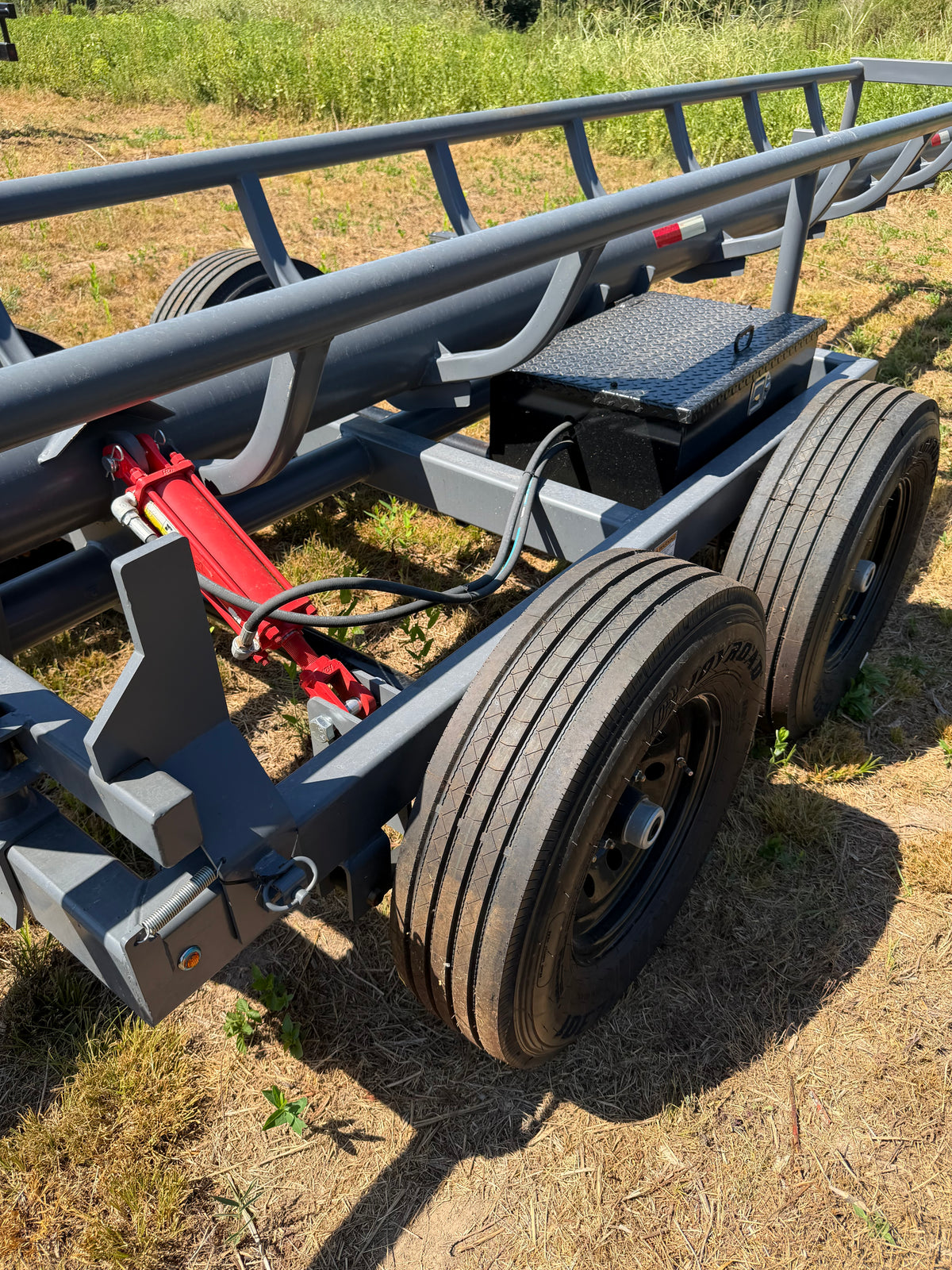 36ft In-Line Hay Trailer - Hydraulic