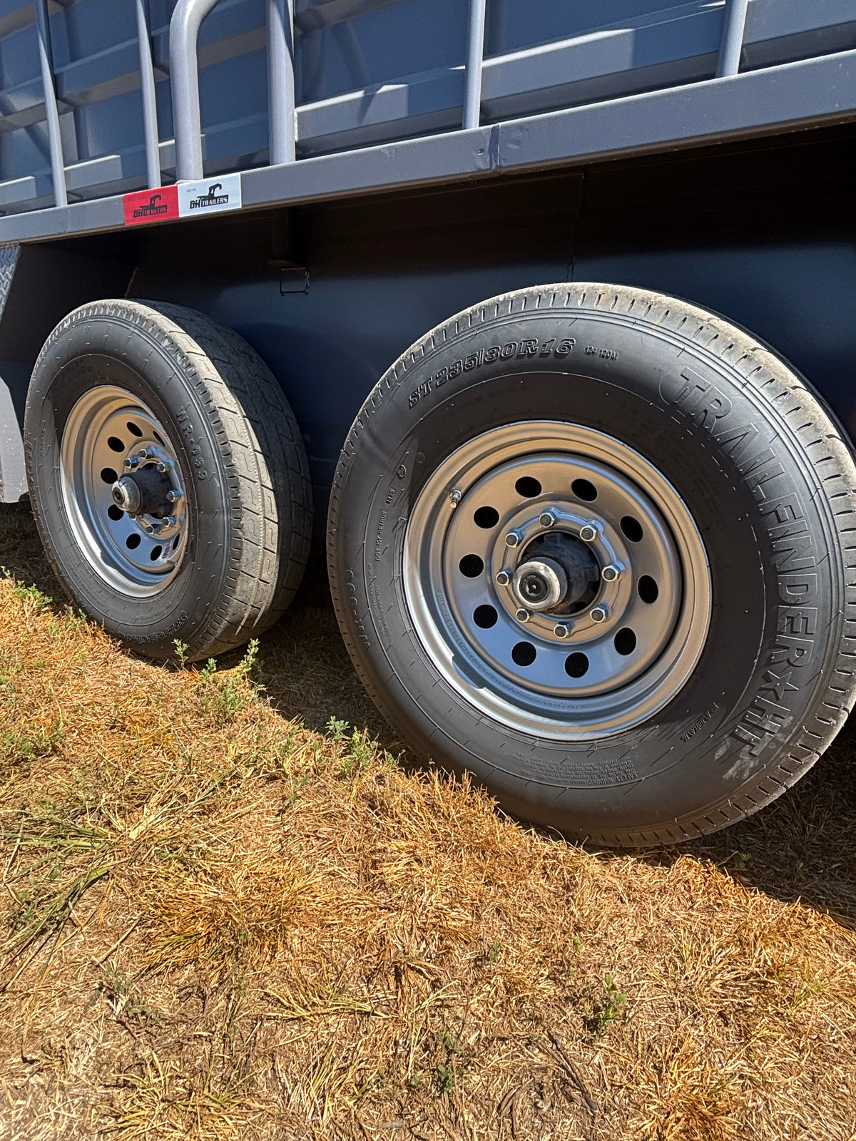 24ft Amacsa Stock Trailer