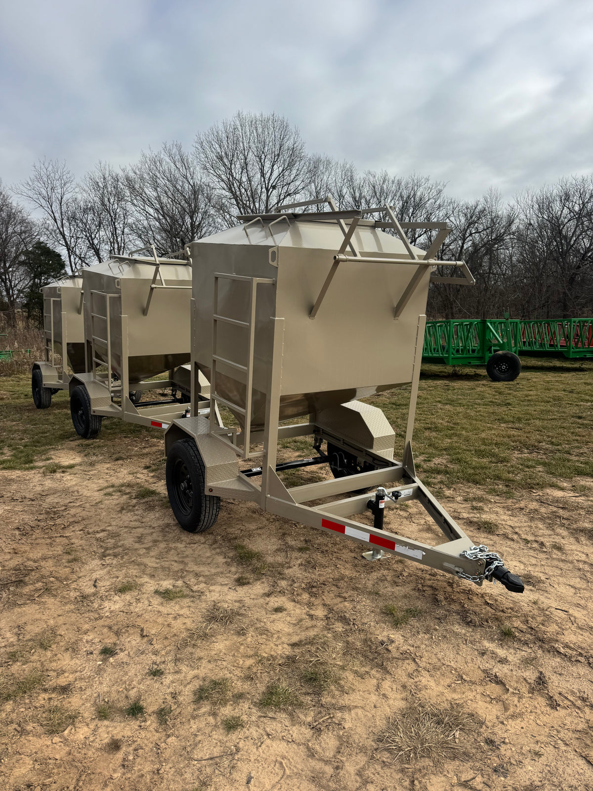 1-Ton Bulk Feed Trailer