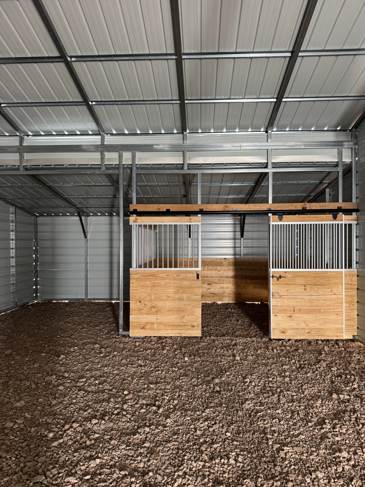 Horse Barn: 48’W x 25’L x 12’/8’ Leg Height