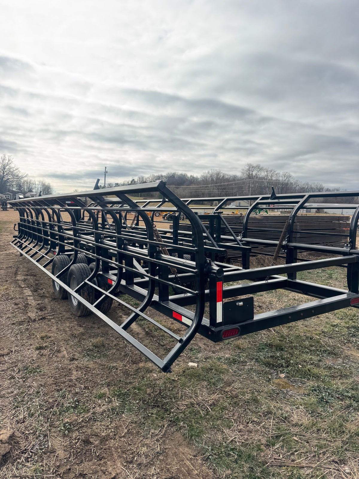 32ft Double Dump Hay Trailer (16x4)