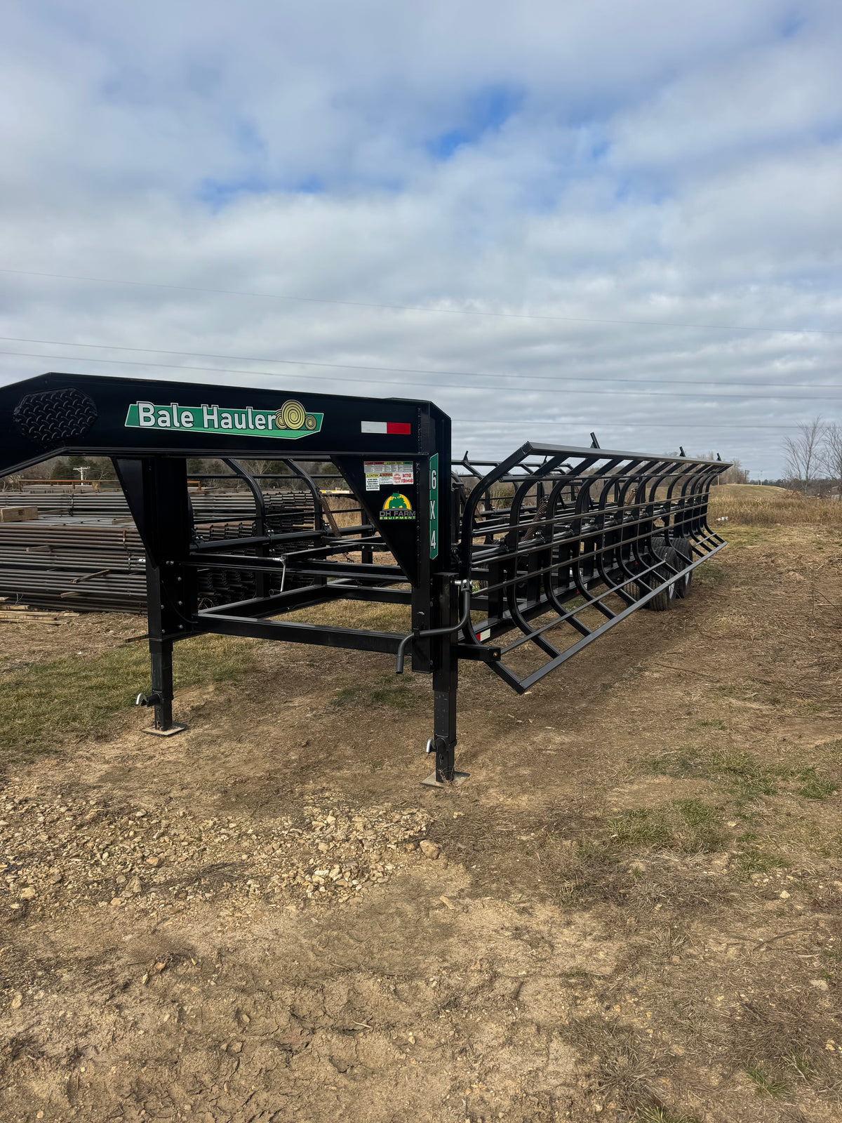 32ft Double Dump Hay Trailer (16x4)