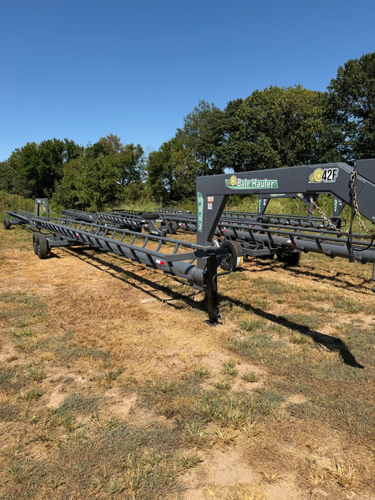 42ft In-Line Hay Trailer - Hydraulic
