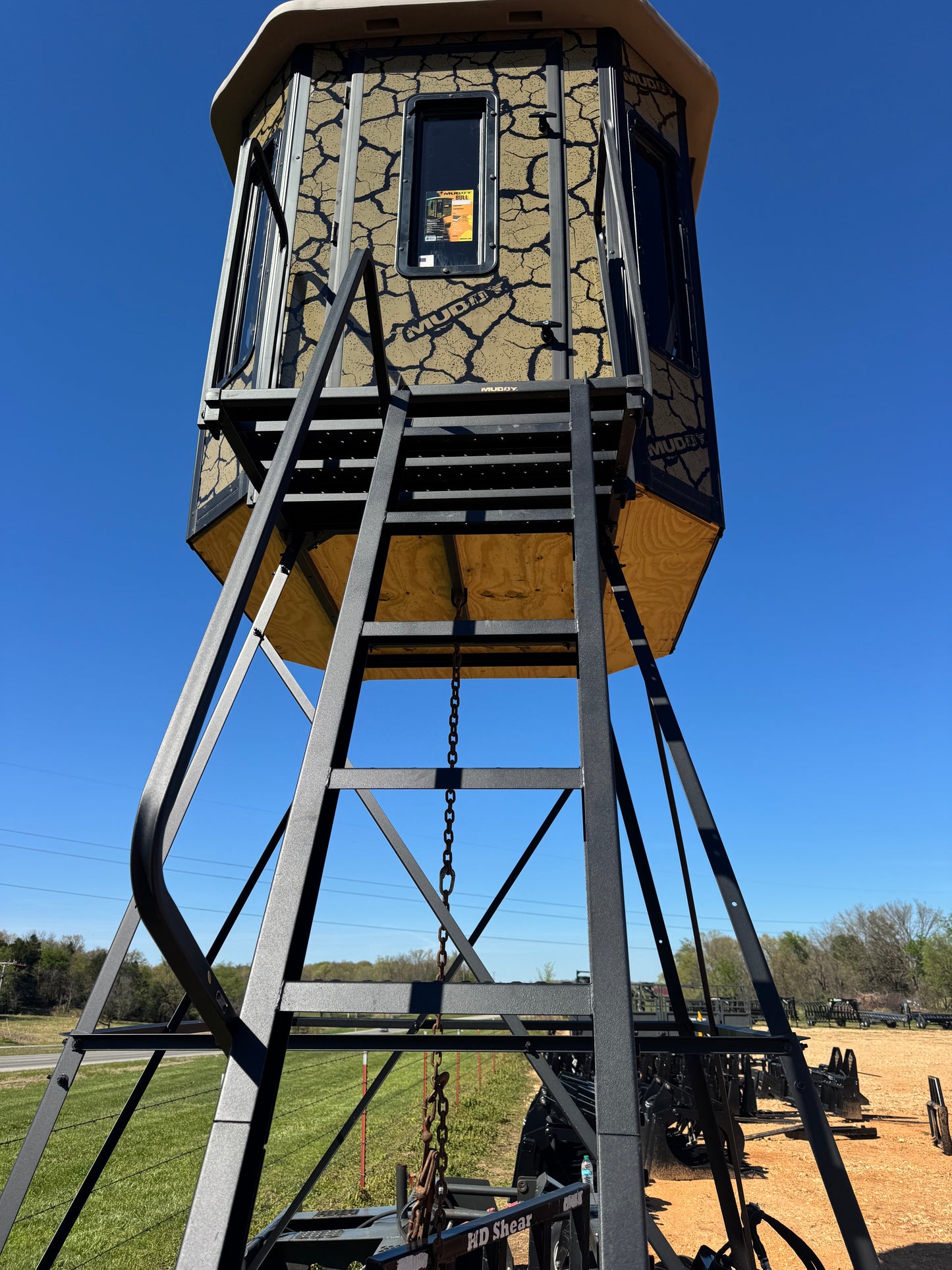 Muddy Blind + 10’ Tower