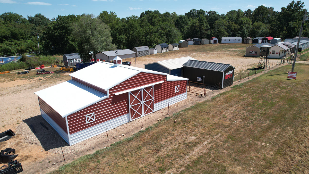 Horse Barn: 48’W x 25’L x 12’/8’ Leg Height