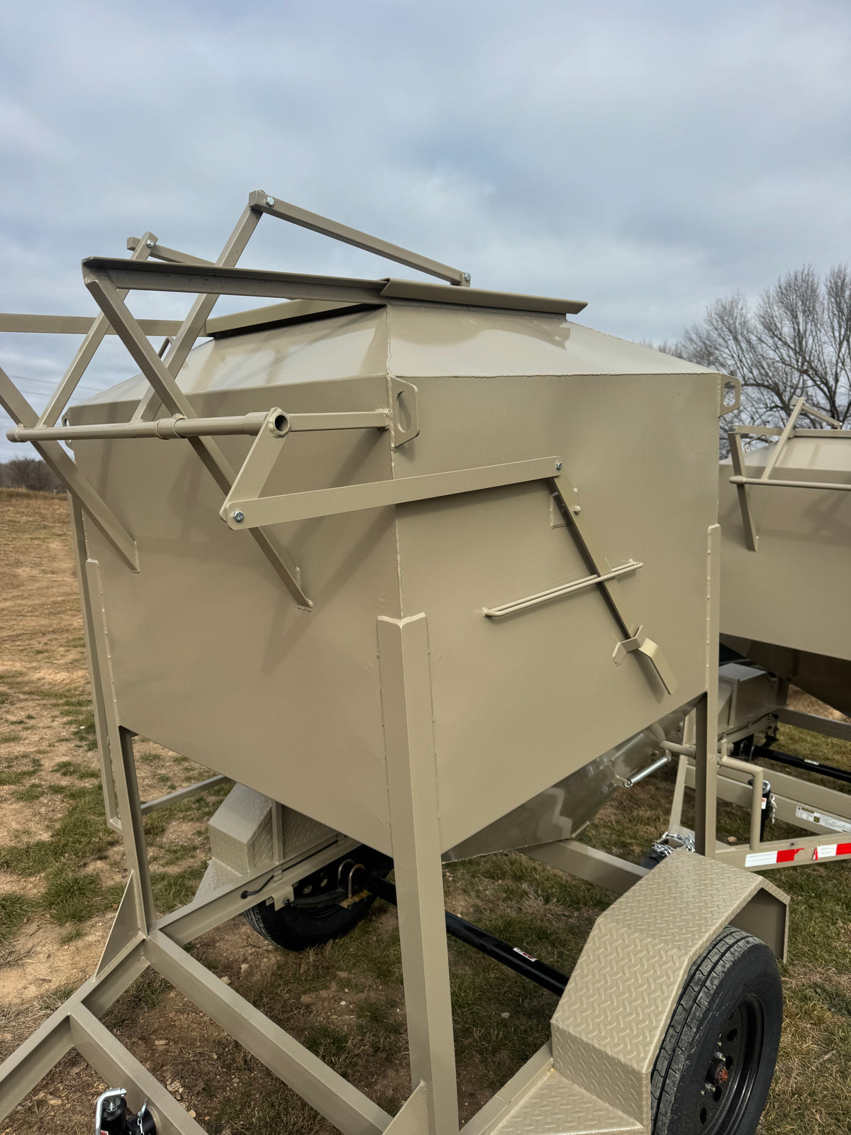 1-Ton Bulk Feed Trailer