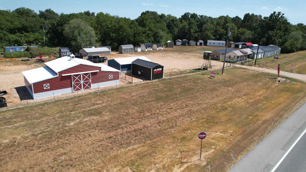 Horse Barn: 48’W x 25’L x 12’/8’ Leg Height