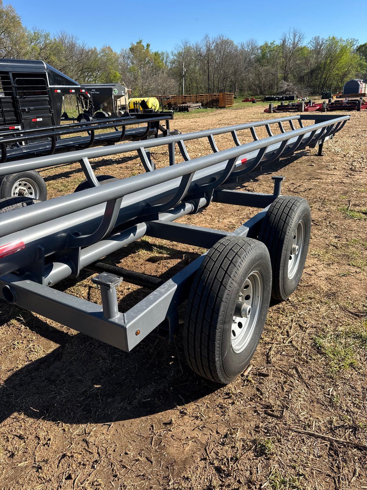 32ft BP In-Line Hay Trailer - Hydraulic