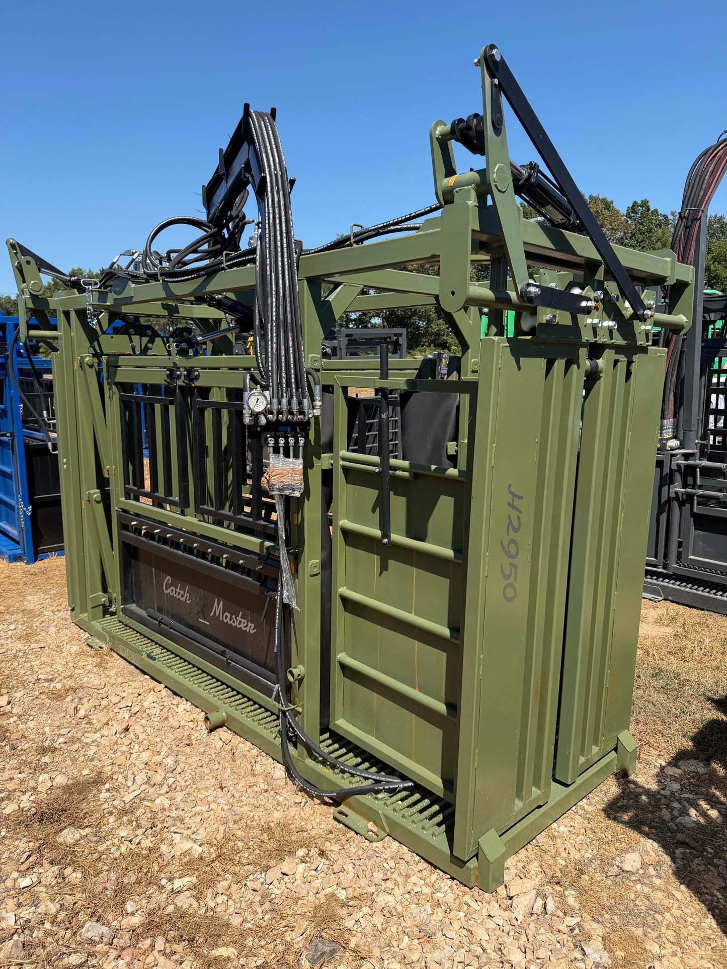 CatchMaster Hydraulic Squeeze Chute