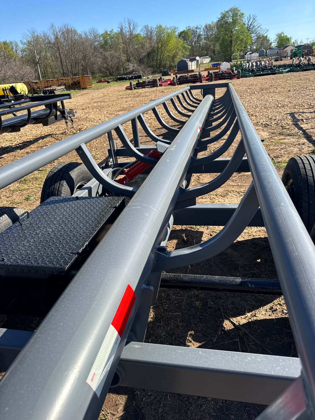 32ft BP In-Line Hay Trailer - Hydraulic